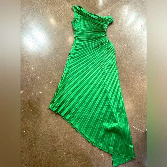 Commense | Dresses | Commense Satin Pleated Dress | Poshmark